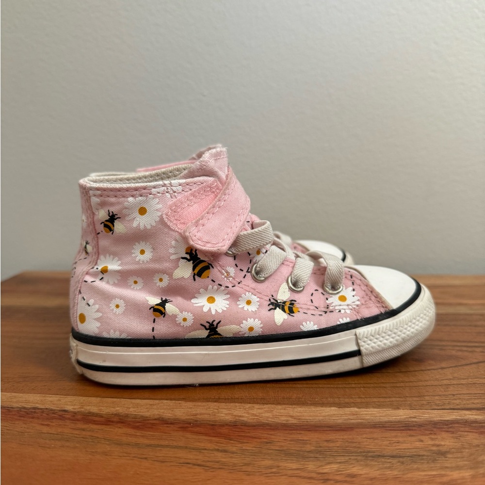 Toddler Hightop Converse Sneakers